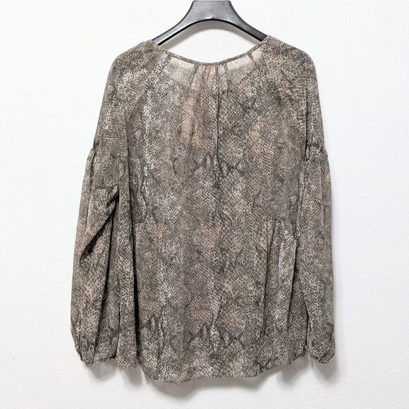 NWT GENTLE FAWN Maise Snake Chiffon Blouse S - Picture 6 of 8
